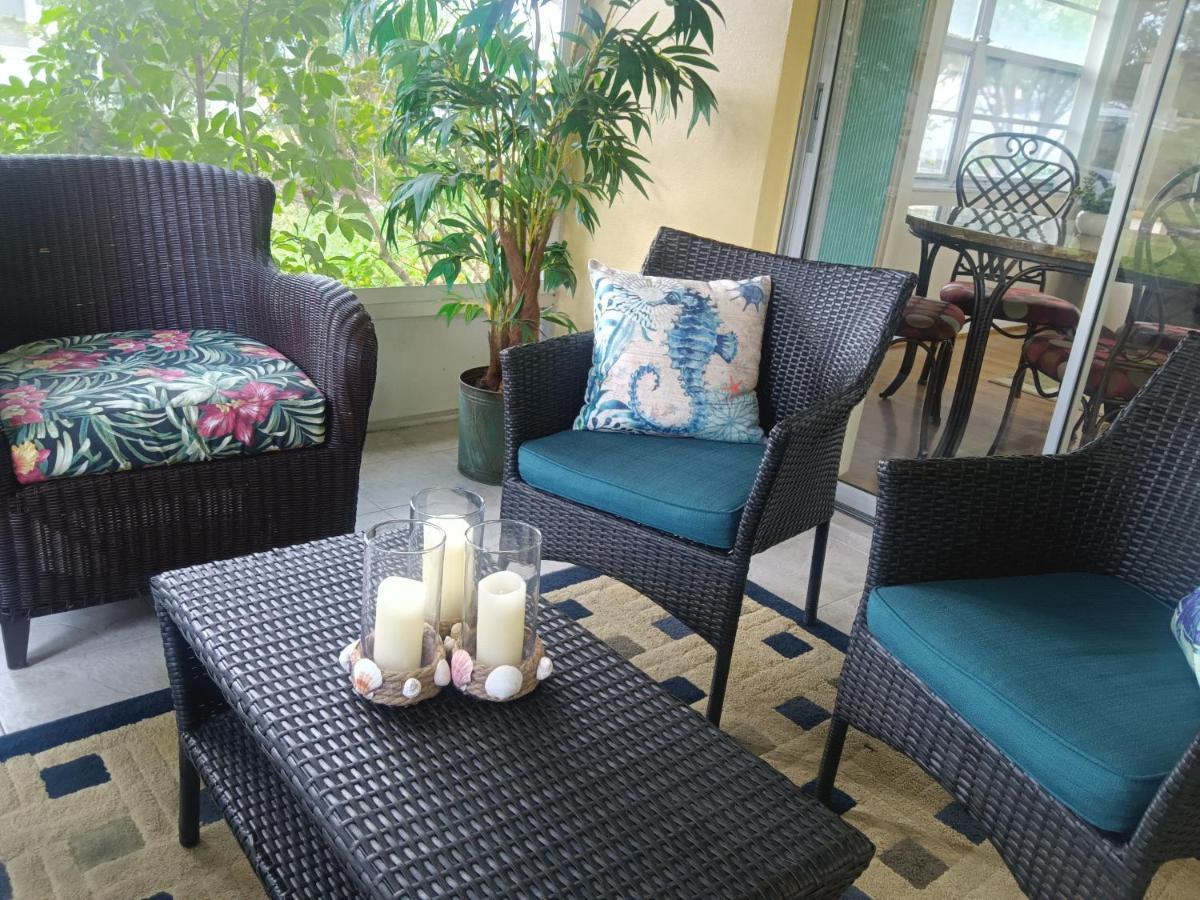 Comfortable, Sunny, Quiet Neighborhood Port Richey