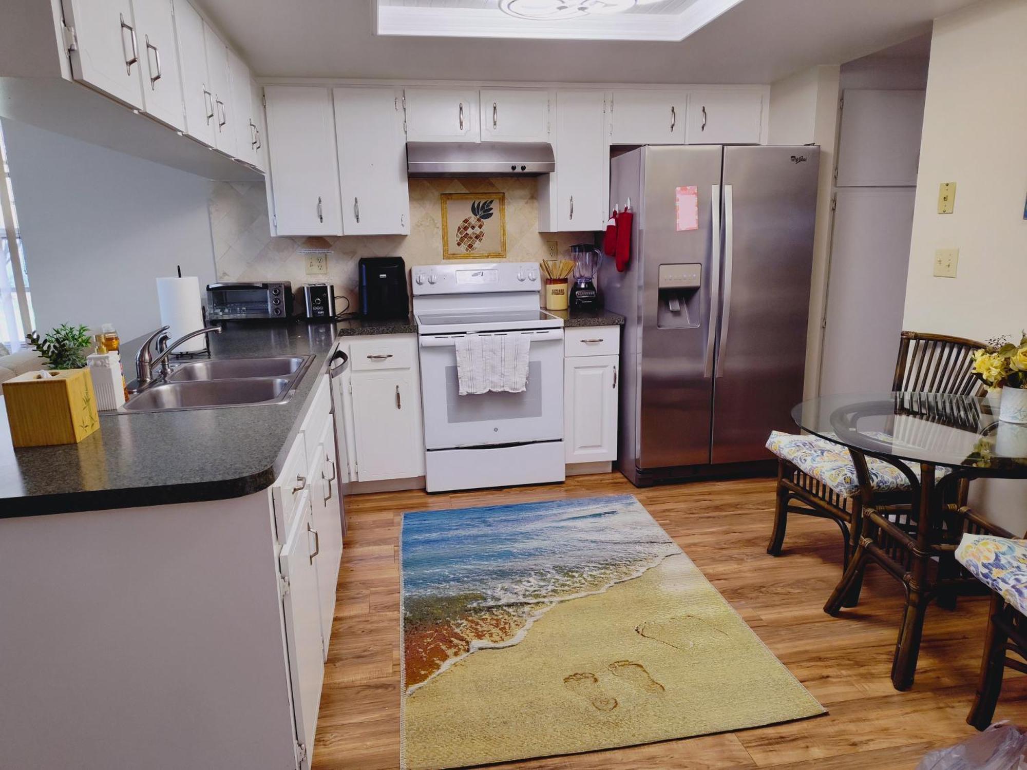 Comfortable, Sunny, Quiet Neighborhood Holiday home
